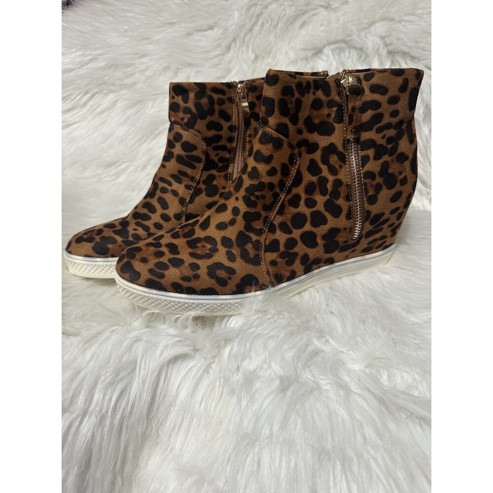 Rouge 12 Womens Cheetah Animal Print womens Ankle Wedge Shoes